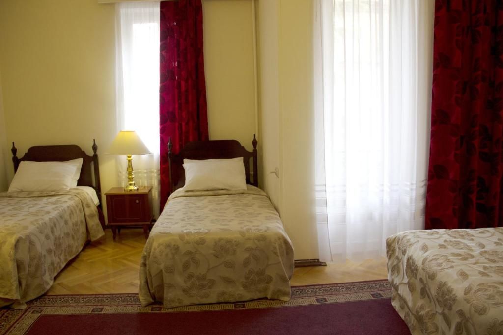 Отель Iliani Hotel Тбилиси