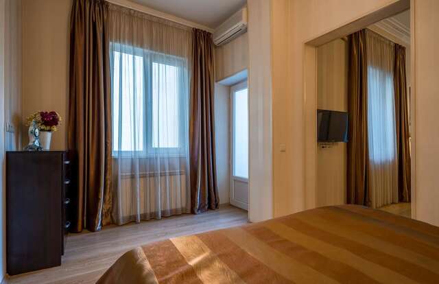 Отель Iliani Hotel Тбилиси-43